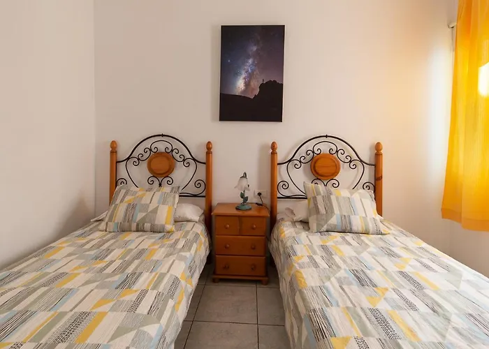 Apartamentos Leomar I